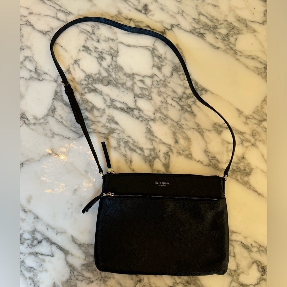 NWOT Kate Spade New york Medium Crossbody - repaired d ring connection on strap